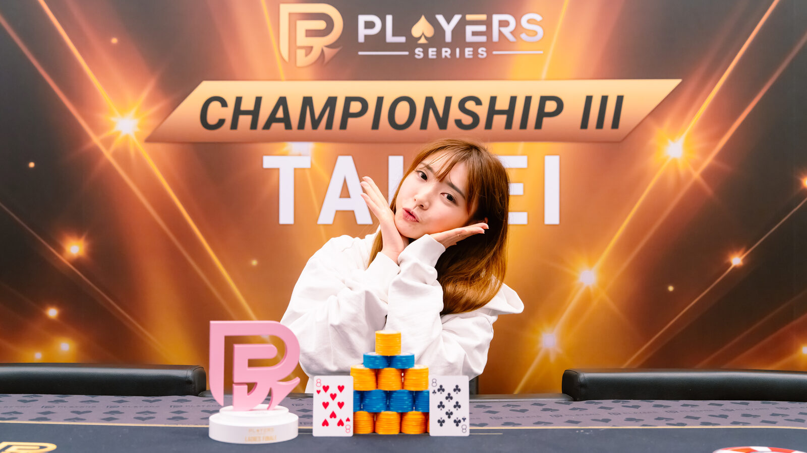 Chen Yifan, champion